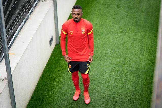 世界杯视频直播-国足23人名单出炉 李可费南多和郑铮董春雨落选